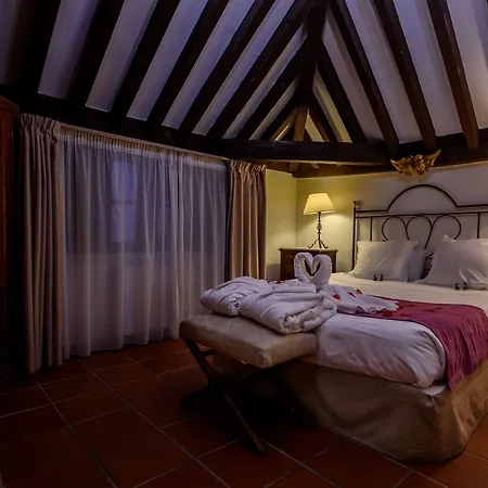 Palacio De Santa Inés 3*