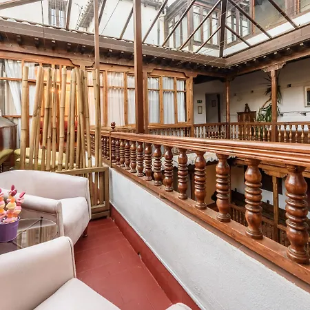 Palacio De Santa Ines