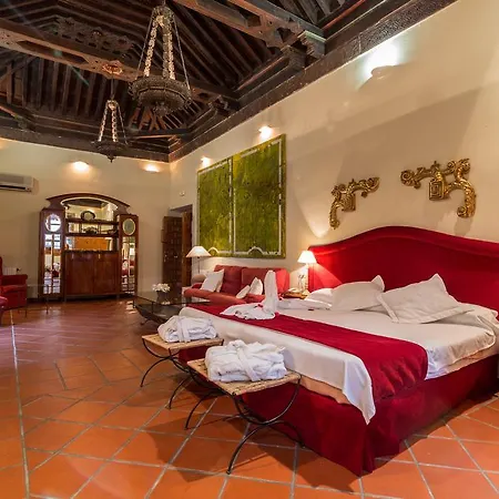 Palacio De Santa Ines Отель 3*