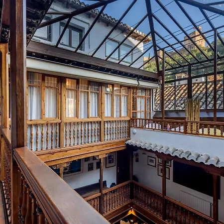 Palacio De Santa Ines Гранада