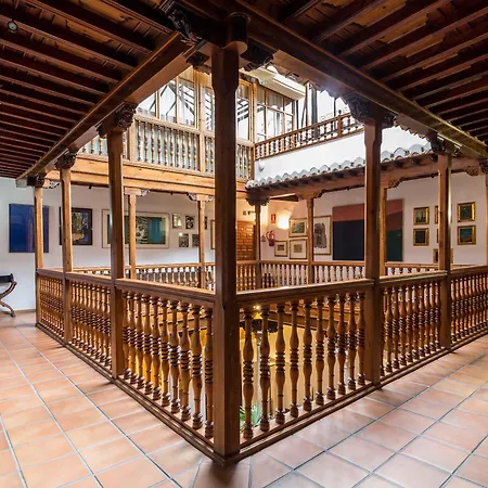 Palacio De Santa Ines